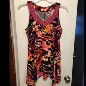 🎈SALE🎈👚#37.FASHION BUG ”HOT ANIMAL” TOP👚